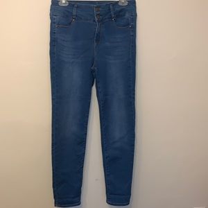 Tinseltown mid-rise jeans